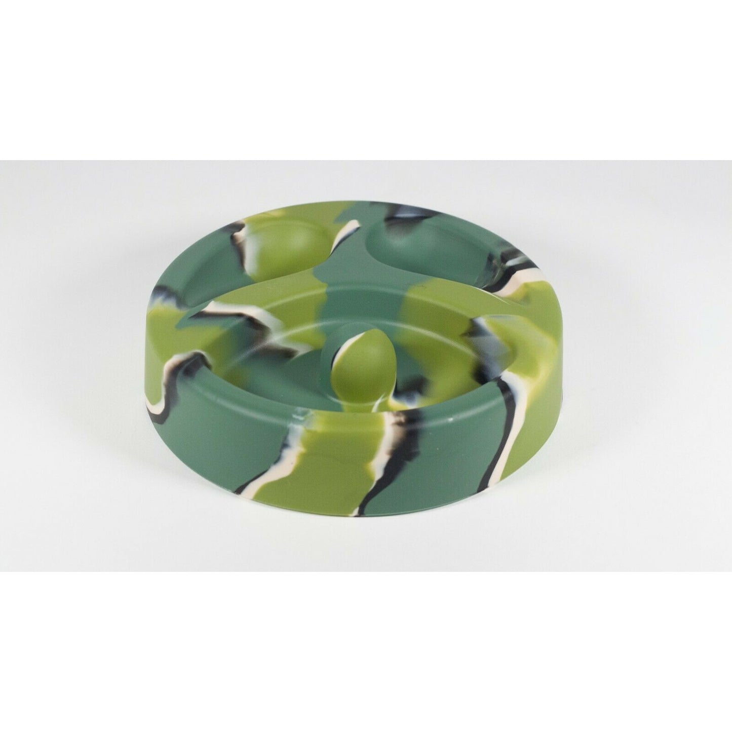 Round Camouflage Style Silicone Pipe Ashtray with Cork Holds 2 Pipes - Individualized Popular Home Office Ashtray Personality Trend Modern Home Tea Table Ashtray Ornaments Bar Ashtray - Green 6”